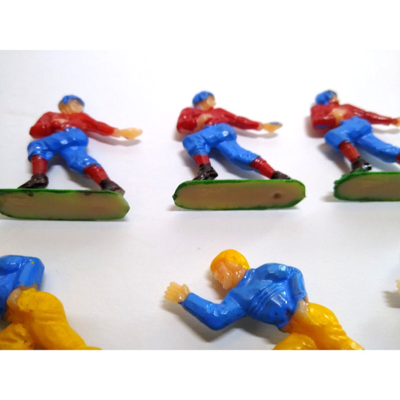 Vintage Football Players (8) Hard Plastic Figures Blue Red and Yellow Hong Kong - Picture 6 of 6